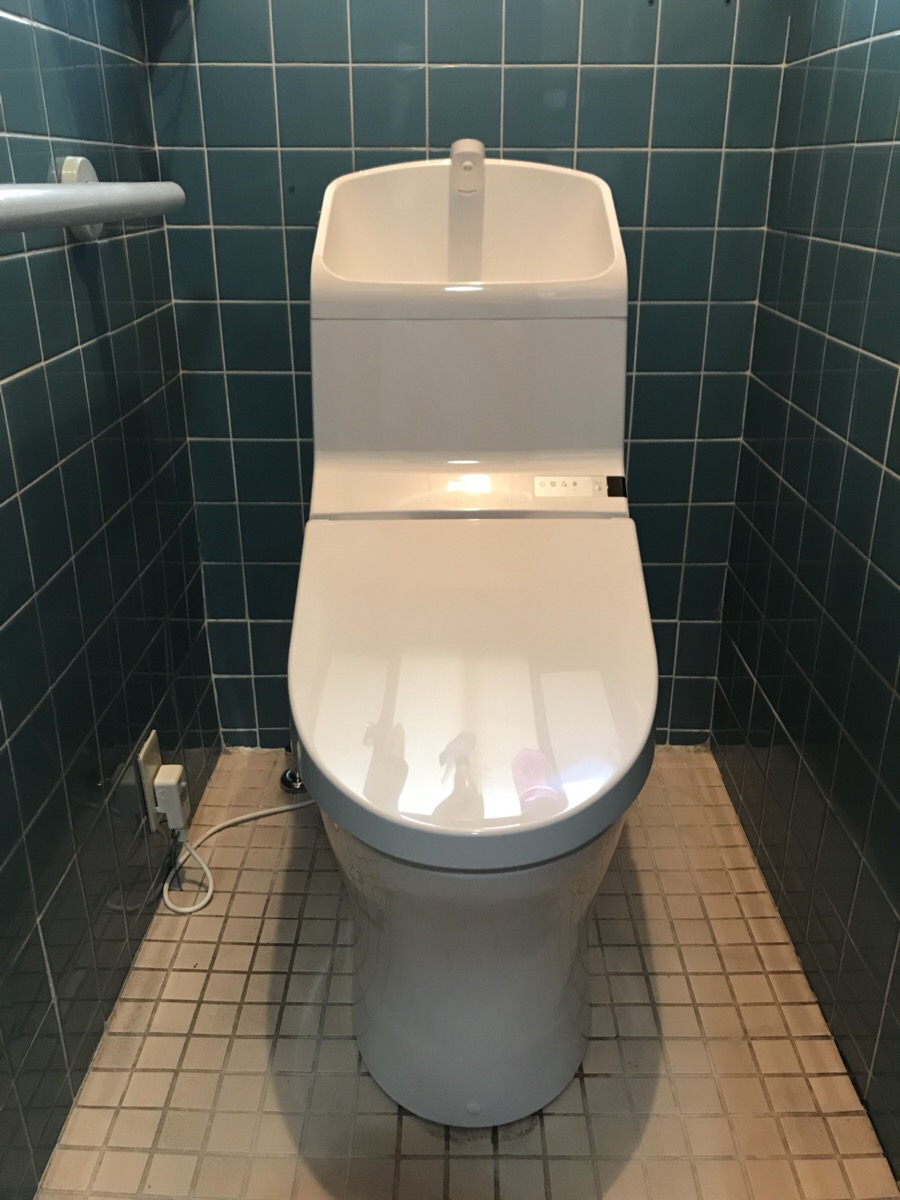 曙町　トイレ交換工事