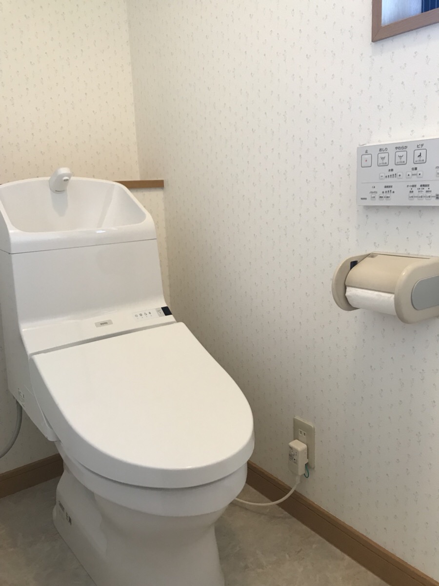 川口町　トイレ丸ごとリフォーム！！