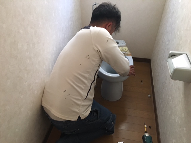 福山市新市町A様邸 トイレ交換工事