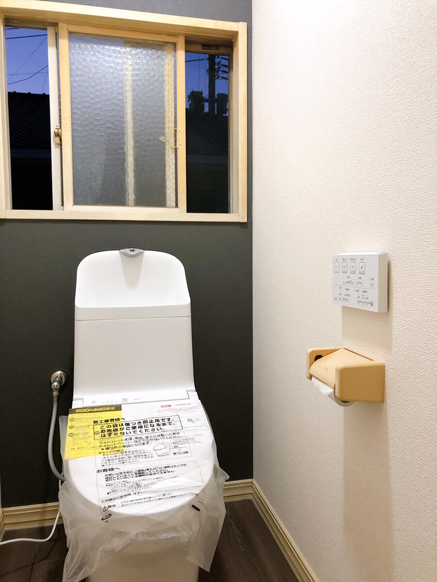 今津町　洗面化粧台・トイレ交換工事