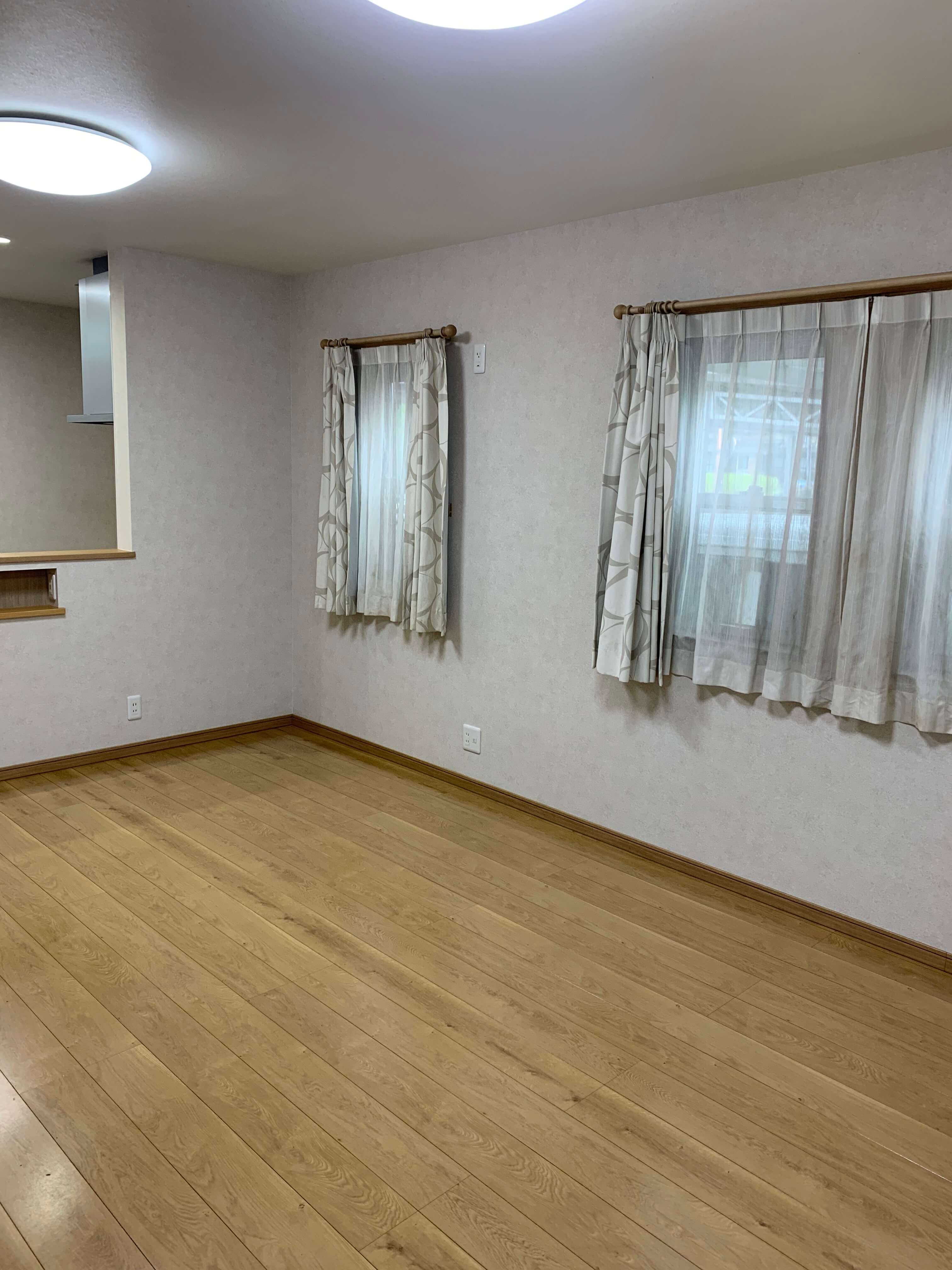 中古住宅を入居前にリフォーム！傷や穴を補修して新生活に。
